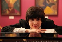 Pianist Nikolai Kuznetsov / ***