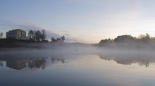 The house on the lake / ***