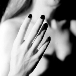 Female hand. / ***