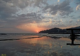 Summer evening by the sea ... / ***