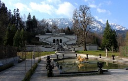 Linderhof / [img]http://rasfokus.ru/upload/comments/62d1668314d3872f3f08d6a7e1b6952d.jpg[/img]
[img]http://rasfokus.ru/upload/comments/9bdd74985356f4876bb44f6459de9ed0.jpg[/img]
