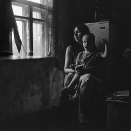 Portrait of Lena with her son / ***