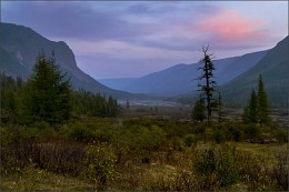 Evening in the Valley Kadyrosa / ***