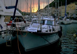 Sunset in the port. / ***