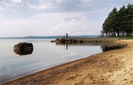 Old pier / ***