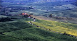 Tuscany 2 / ***