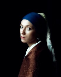 Girl with a Pearl Earring / ***