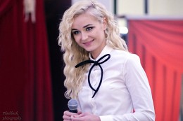 Polina Gagarina / ----