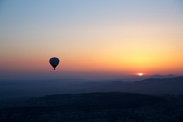 Sunrise in Turkish / ***