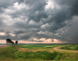 Storm clouds / ***