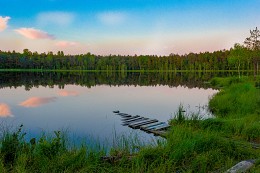 Mythical bottomless lake under Derzhinskom / ***