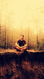 Between Heaven and Earth / ***