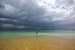 Rain in the Dead Sea. / ***