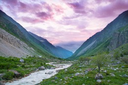 The mountains in the morning / ***