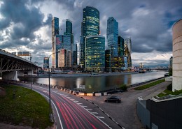 On Taras Shevchenko embankment / ***