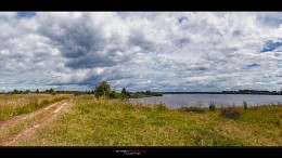 Along the banks of the River Volga, Mother. (Panorama 2000rh) / ***