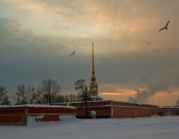 Peter and Paul Fortress at the end of a winter&#39;s day ... / ***