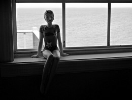 Dreams of leaving summer ... / ***