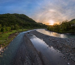 Solar Rainbow over the river. / ***