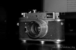 Three Colors: White / ***