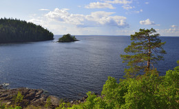 Ladoga lake / ***