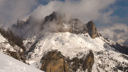 Mountains and clouds / ***