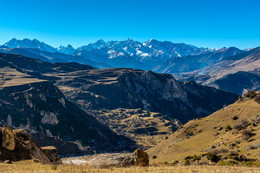 Ossetia / ***