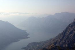 About boats (small) №81. Kotor Bay / ***