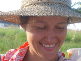 Woman and summer / ***