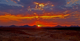 hot desert sky / ***