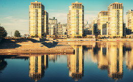 City. Reflections. / ***