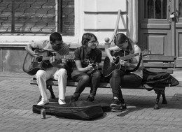 Two guitars / ***