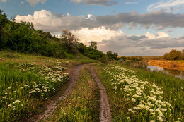 Already in the autumn sky ... / ***