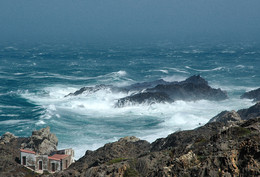 The swimming season is over! / ***