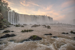 The chime of the waterfall. / ***