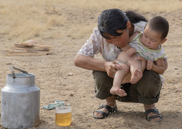&quot;Shower&quot; in the desert / ***