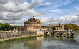 Clouds over Rome. / ***