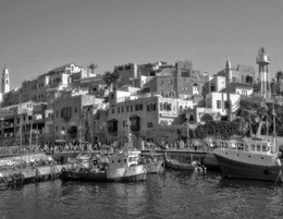 Seaside ancient town ... / ***