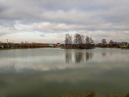 Lake in November / ***
