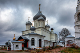 Nikitsky Cathedral / ***