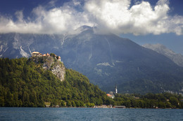 Lake Bled Castle / ***