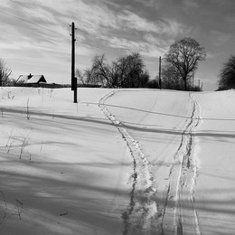 Two trails / ***