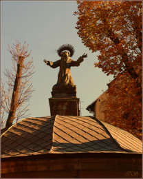 Non-obvious relationship / ***