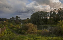 At the river Sundyrka / ***