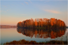 Island &quot;Autumn&quot; / ***