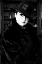 Its all about the hat / ***