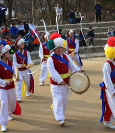 Its all about the hat / ***