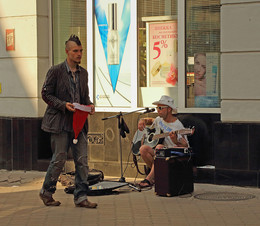 Its all about the hat / Lviv, street-foto