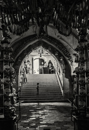 Mom, let's go ... / ***