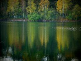 Emerald Lake / ***